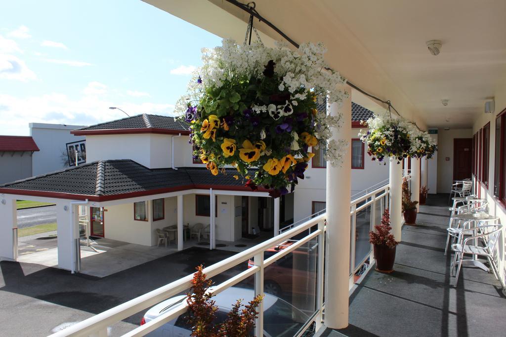Bk's Motor Motel