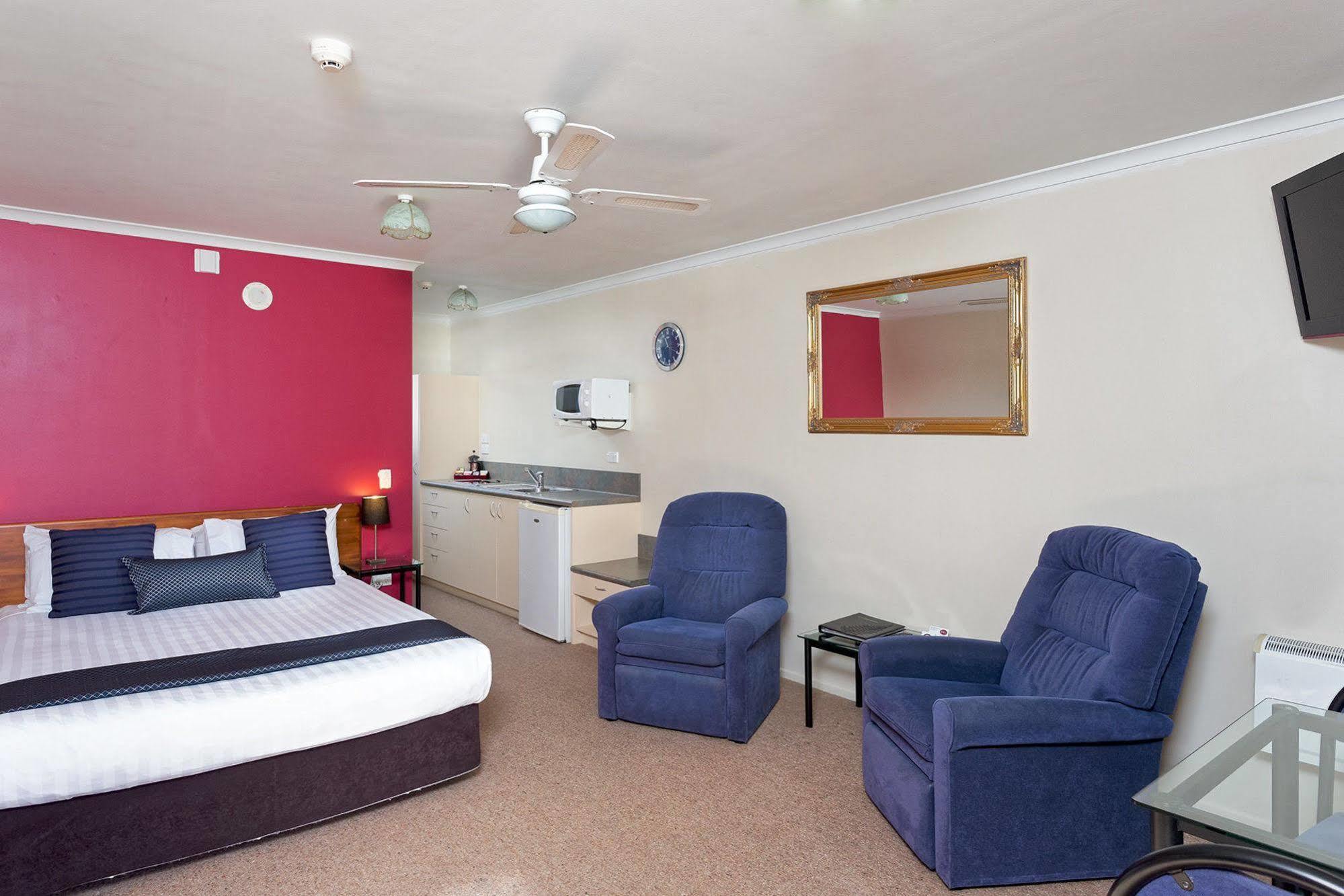 Motel Bk's Motor 4*